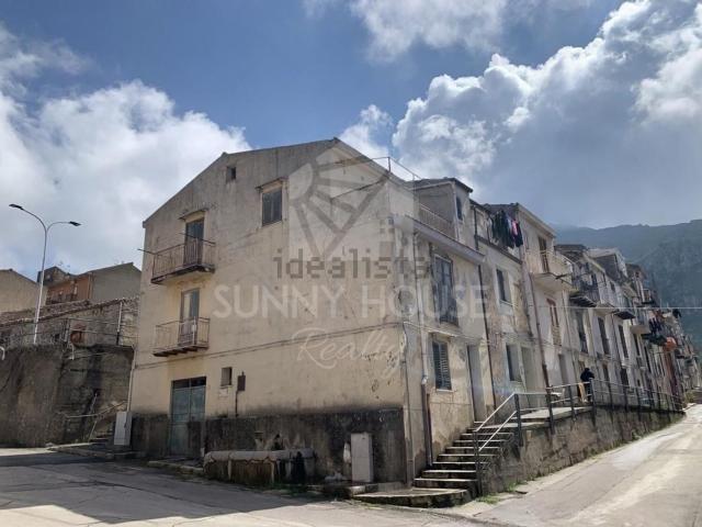 Casa in vendita a Gratteri, Sicilia