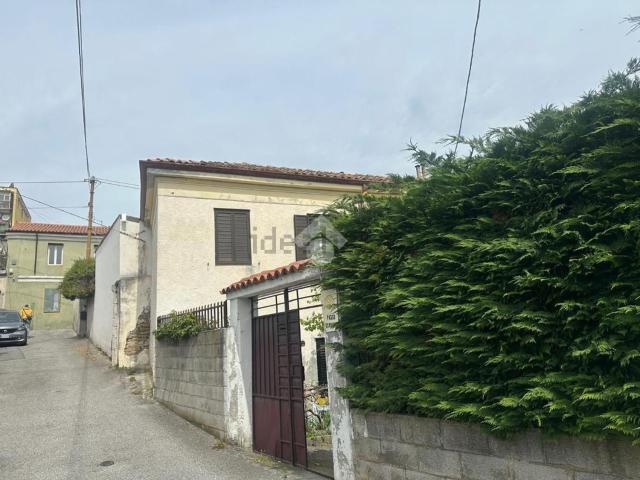 Casa in vendita a Barriera Vecchia-San Giacomo, Villa Opicina