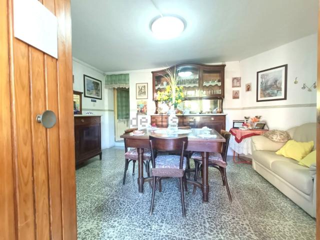 Casa in vendita a Castelpetroso, Molise