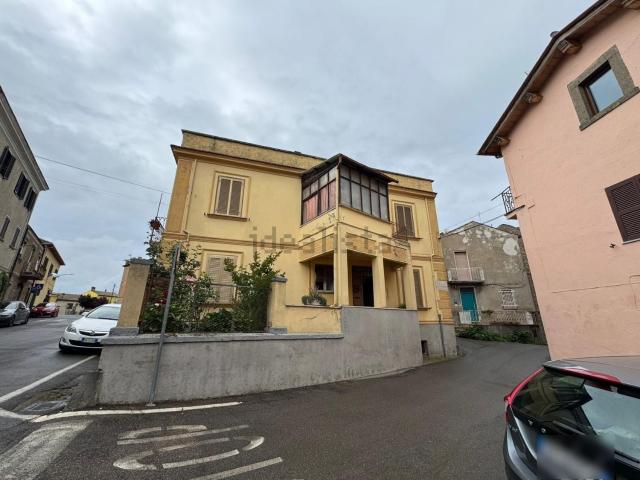 Casa in vendita a Viterbo, Lazio