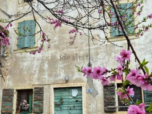 Casa in vendita a Cazzano Di Tramigna, Veneto