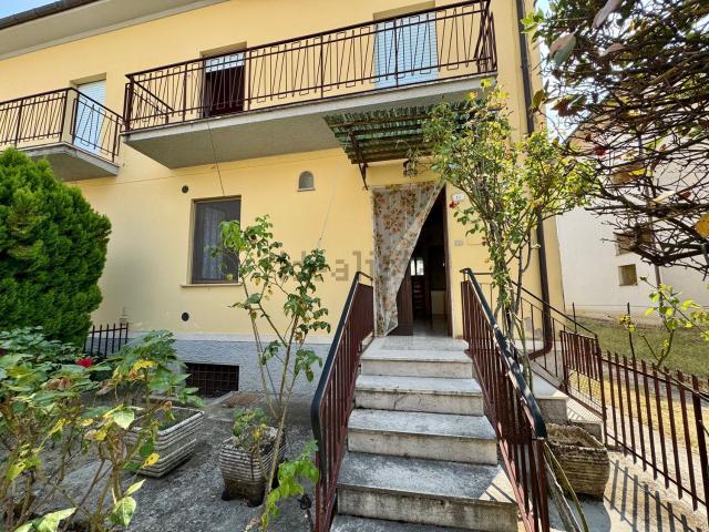 Casa in vendita a Tornimparte, Viaro