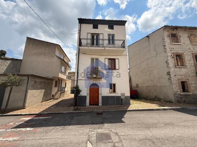 Casa in vendita a Colledimacine, Abruzzo