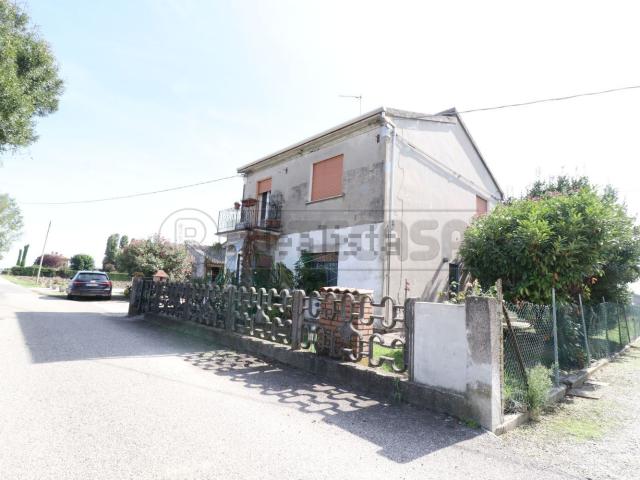 Casa in vendita a Unione Alto Ferrarese, Bondeno