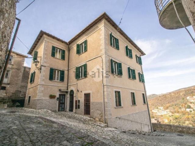 Casa in vendita a Cottanello, Lazio