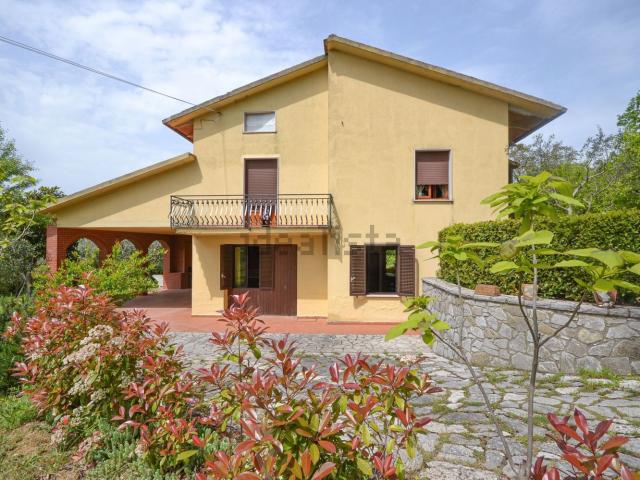 Casa in vendita a Montegabbione, Umbria