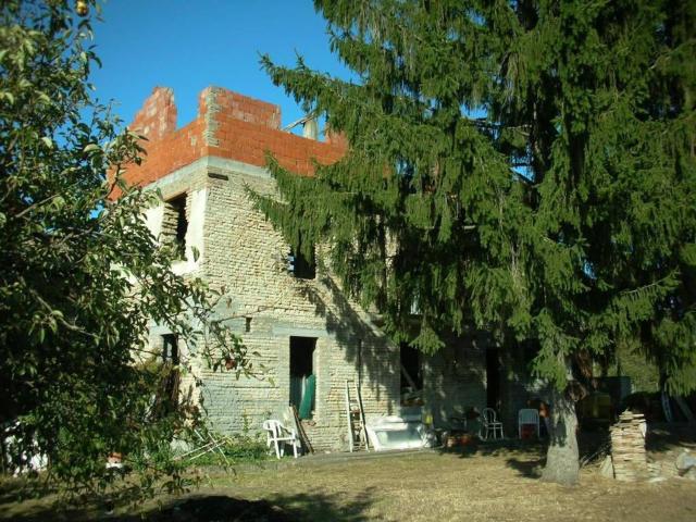 Casa in vendita a Voghera, Lombardia