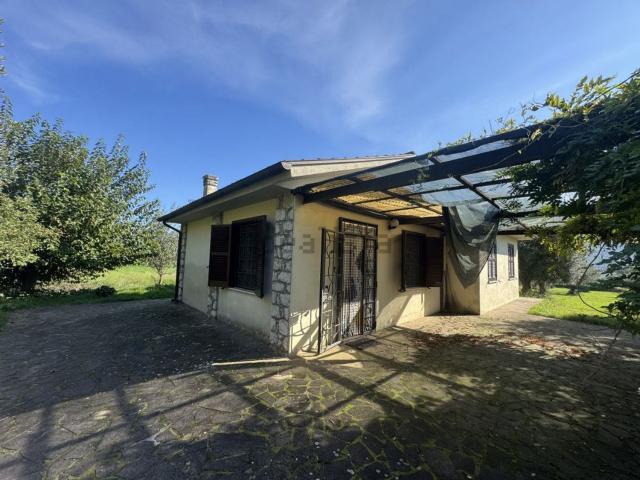 Casa in vendita a Prossedi, Lazio