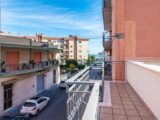 Casa in vendita a Puglia, Bari