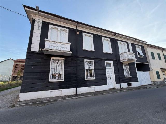 Casa in vendita a Litta Parodi, Alessandria