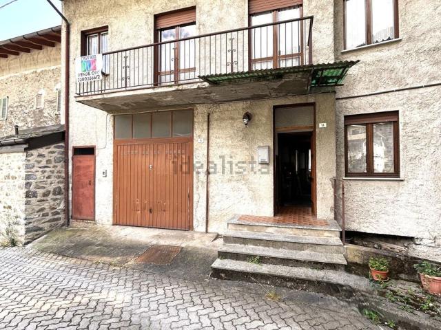 Casa in vendita a Tresivio, Lombardia