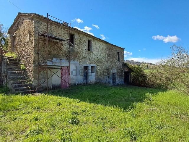 Casa in vendita a Montemaggiore di Predappio, Predappio