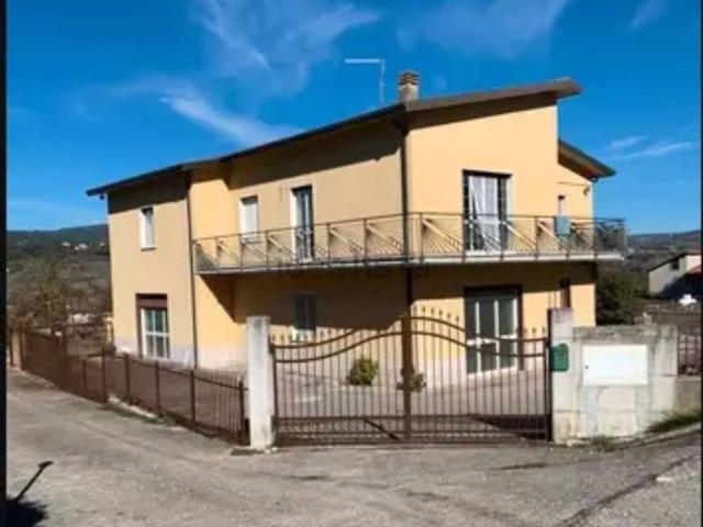 Casa in vendita a Atripalda, Avellino