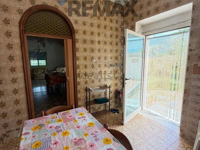 Casa in vendita a Larino, Molise