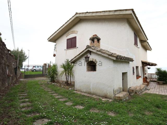 Casa in vendita a Belsito, Roseto Degli Abruzzi
