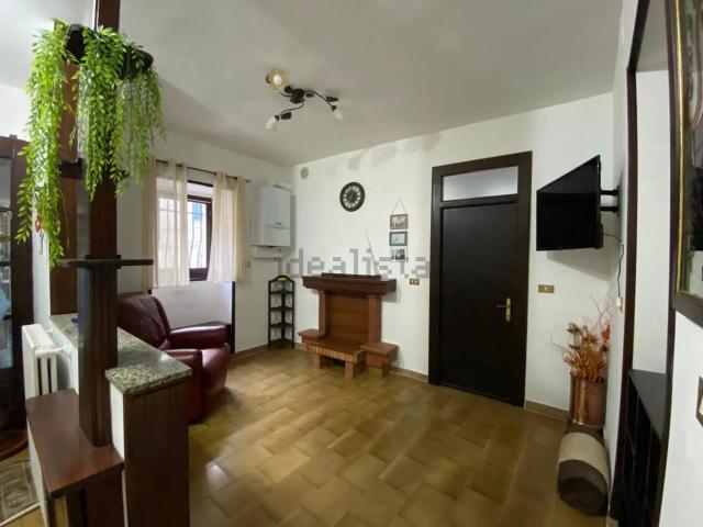 Casa in vendita a Carovilli, Molise