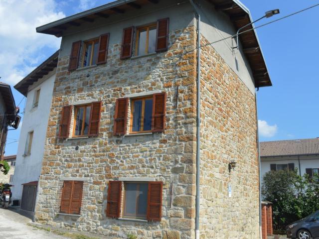 Casa in vendita a Ferriere, Reggio Emilia