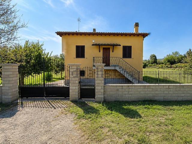 Casa in vendita a Graffignano, Lazio