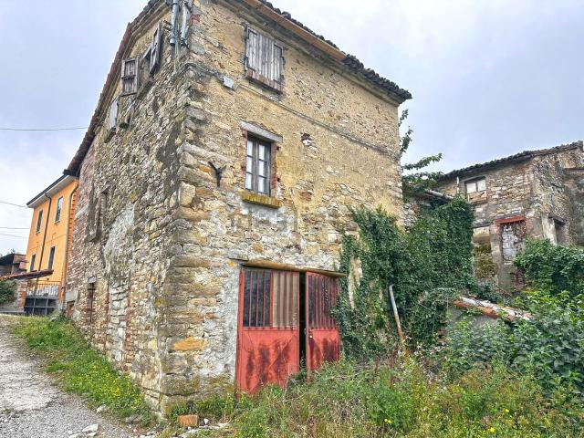 Casa in vendita a Bettola, Reggio Emilia