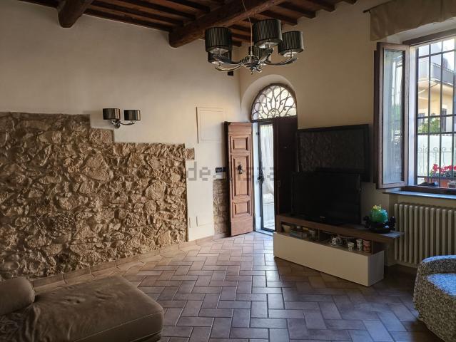 Casa in vendita a Monsummano Terme, Pistoia