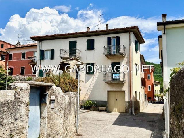 Casa in vendita a Castion Veronese, Costermano
