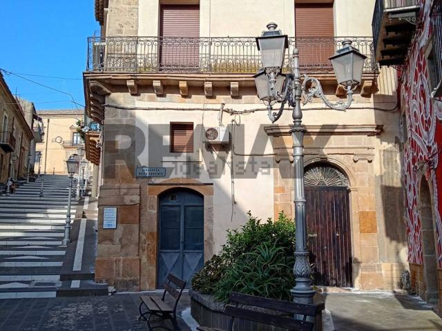 Casa in vendita a Mirabella Imbaccari, Sicilia