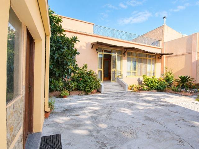 Casa in vendita a Paùli/Monserrato, Casteddu/Cagliari