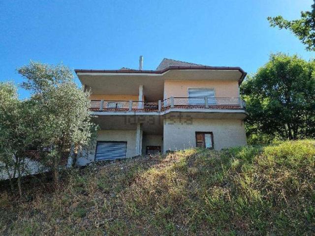 Casa in vendita a Sant'angelo A Cupolo, Campania
