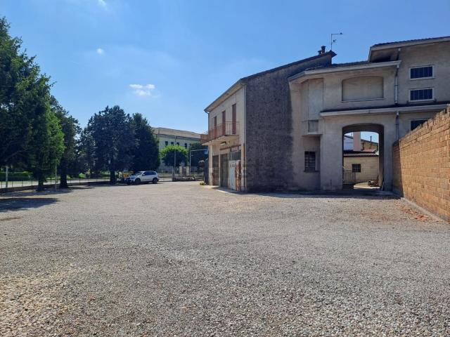 Casa in vendita a Roverchiaretta, Roverchiara