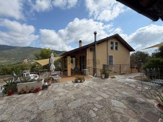 Casa in vendita a Diano Arentino, Liguria