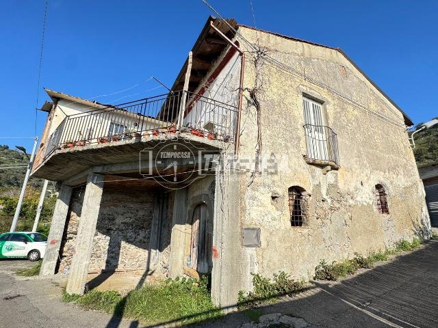 Casa in vendita a Savoca, Sicilia