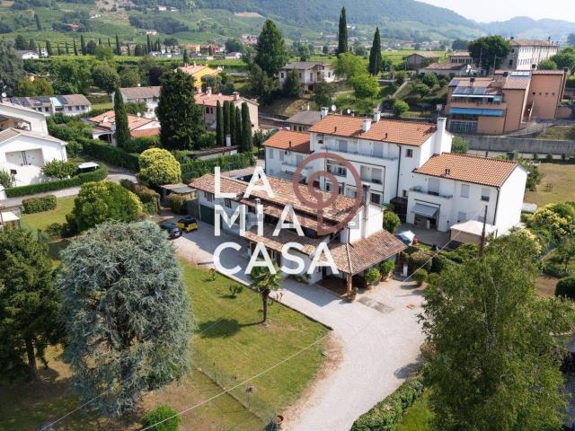Casa in vendita a Pieve Di Soligo, Veneto