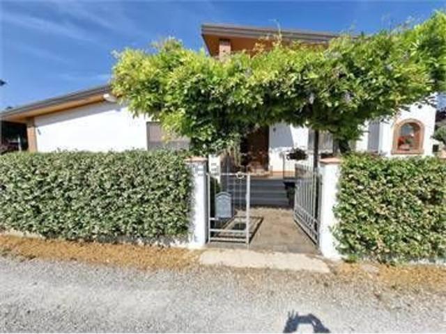 Casa in vendita a Cormons / Krmin, Cormons / Cormòns / Krmin
