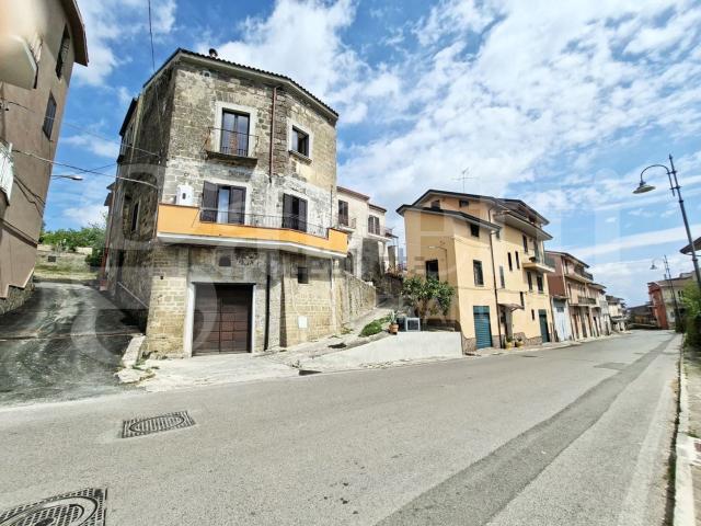 Casa in vendita a Marzano Appio, Campania