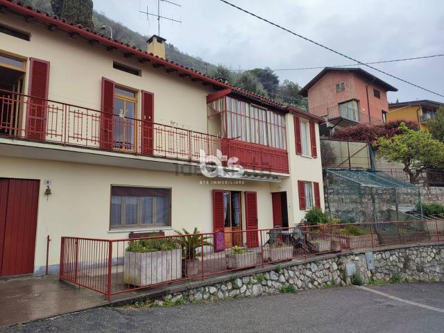 Casa in vendita a Predore, Lombardia