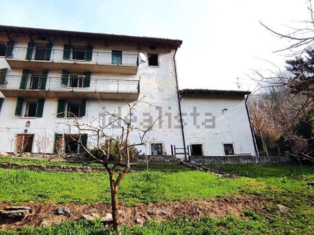 Casa in vendita a Comunità Montana della Valle Brembana, Val Brembilla