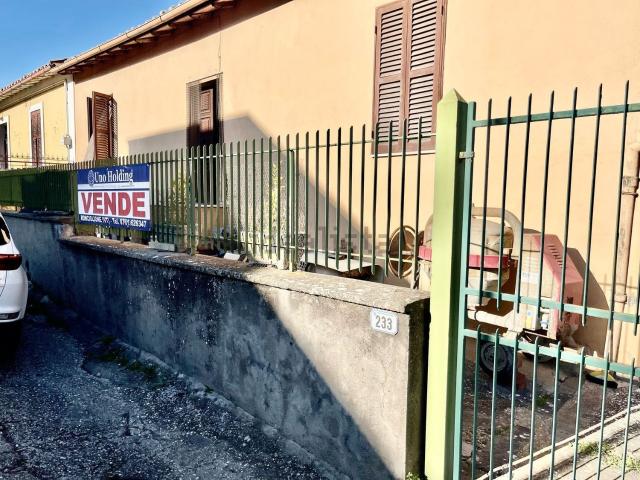 Casa in vendita a Ronciglione, Lazio