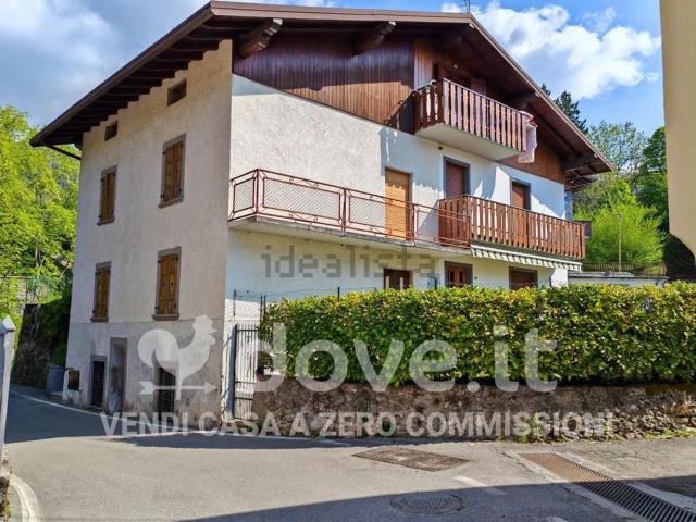 Casa in vendita a Castione Della Presolana, Lombardia