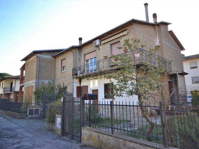 Casa in vendita a Fabro, Terni