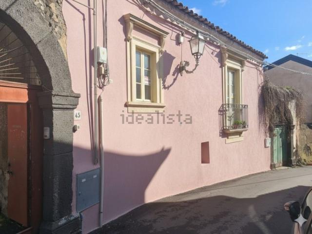 Casa in vendita a Trecastagni, Catania