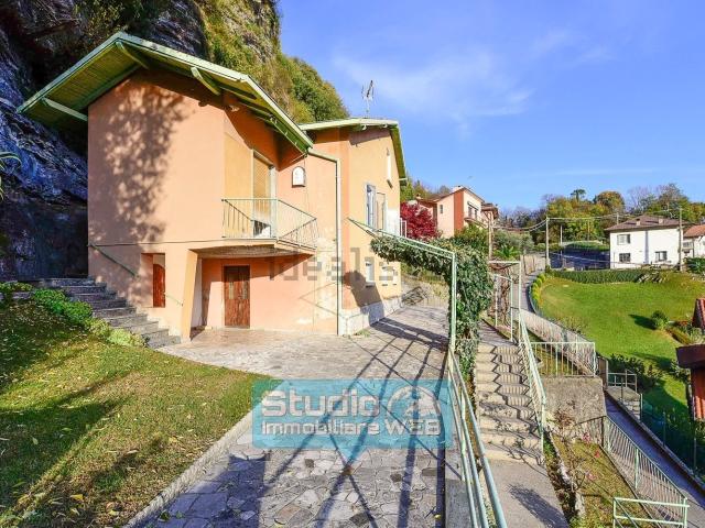 Casa in vendita a Caslino D'erba, Lombardia