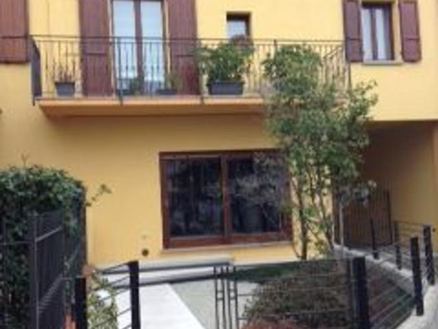 Casa in vendita a Soresina, Lombardia