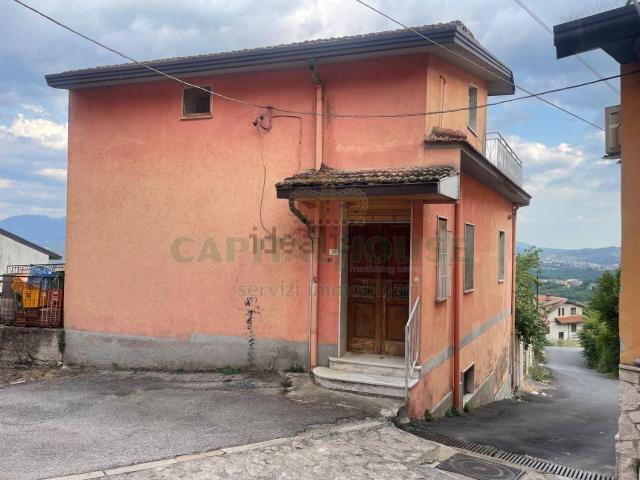 Casa in vendita a Montefredane, Campania