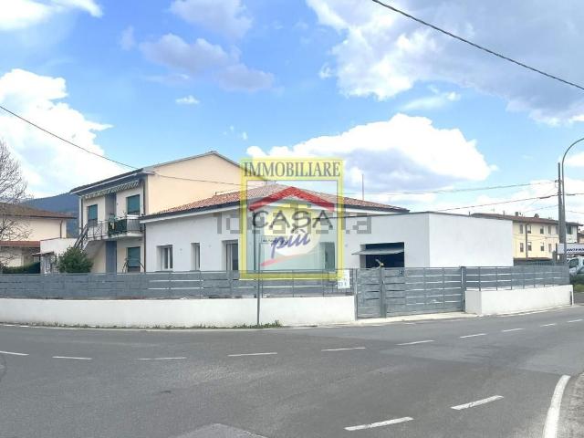 Casa in vendita a Laiano, Cascina