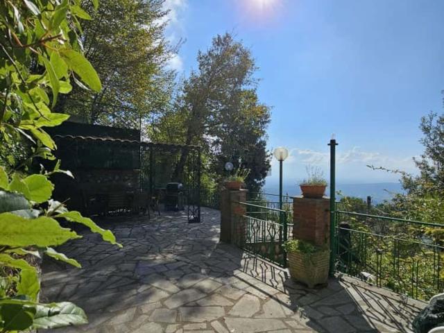 Casa in vendita a Serrone, Lazio