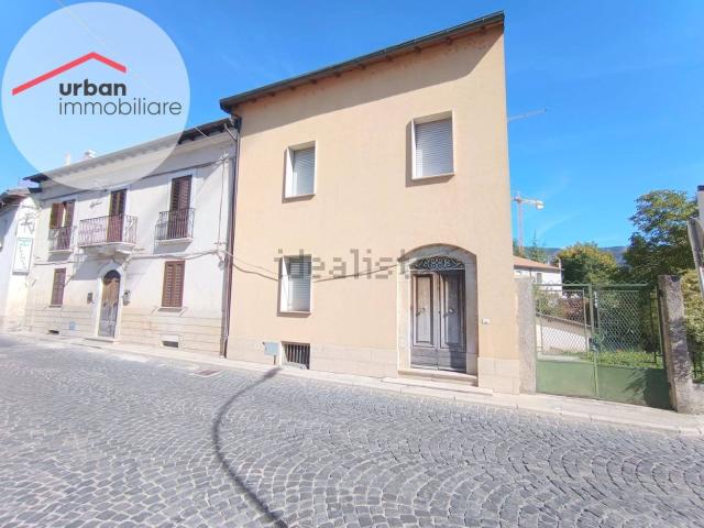 Casa in vendita a Tornimparte, Abruzzo