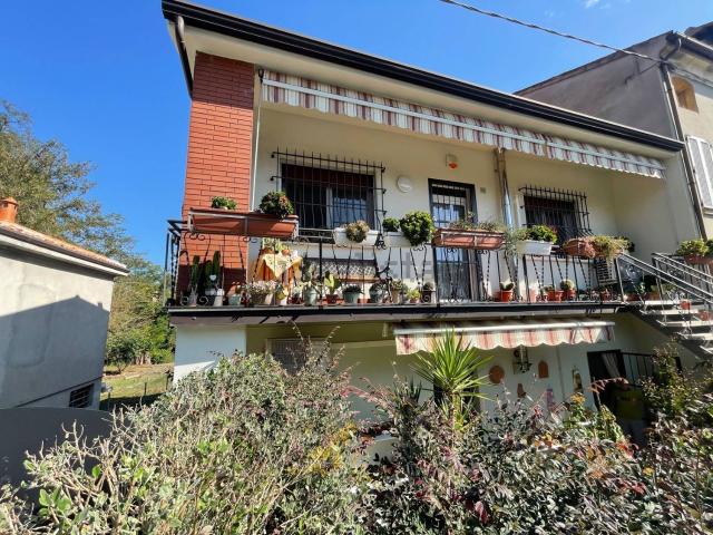 Casa in vendita a Ferrara, Reggio Emilia