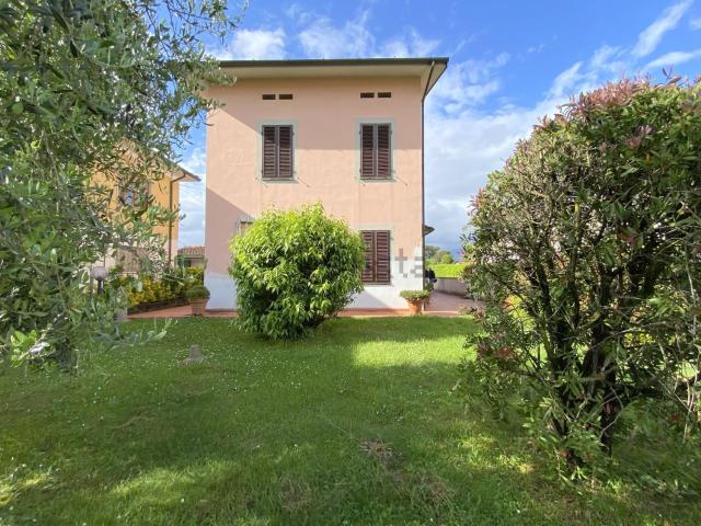 Casa in vendita a Santissima Annunziata, Bagni Di Lucca Ponte