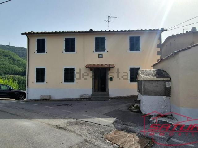Casa in vendita a Matraia, Capannori