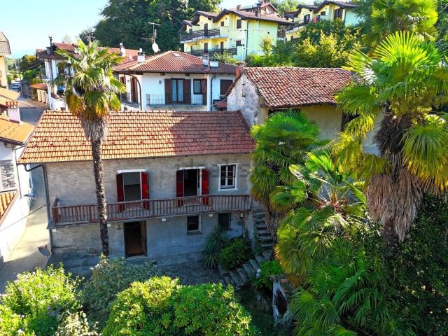 Casa in vendita a Brovello-Carpugnino, Piemonte